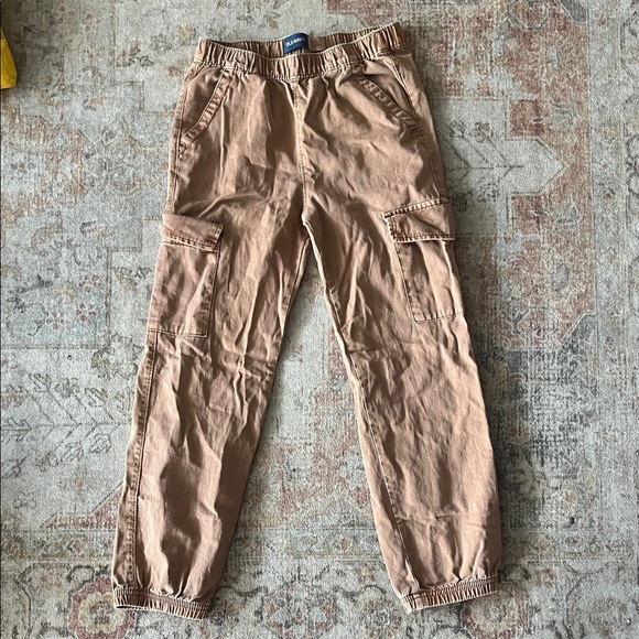 Old Navy Girls Brown Cargo Pants - Picture 2 of 6